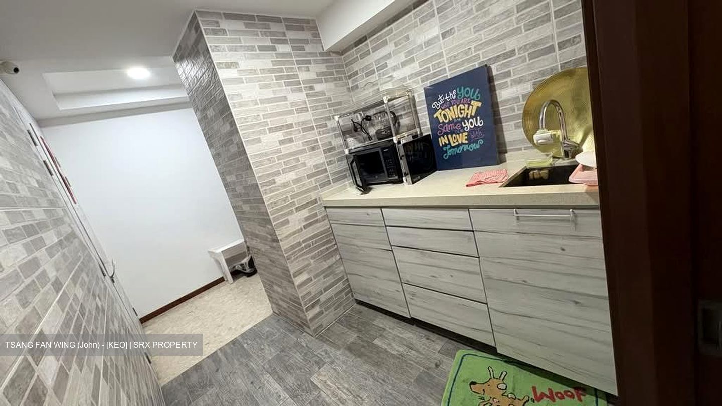 Woodsvale (D25), Condominium #563726531